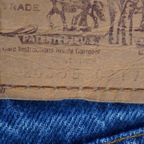 70s Levis Orange Tab Vintage Jeans. Made in the USA. Medium Dark Wash. 36x32. - Picture 8 of 11